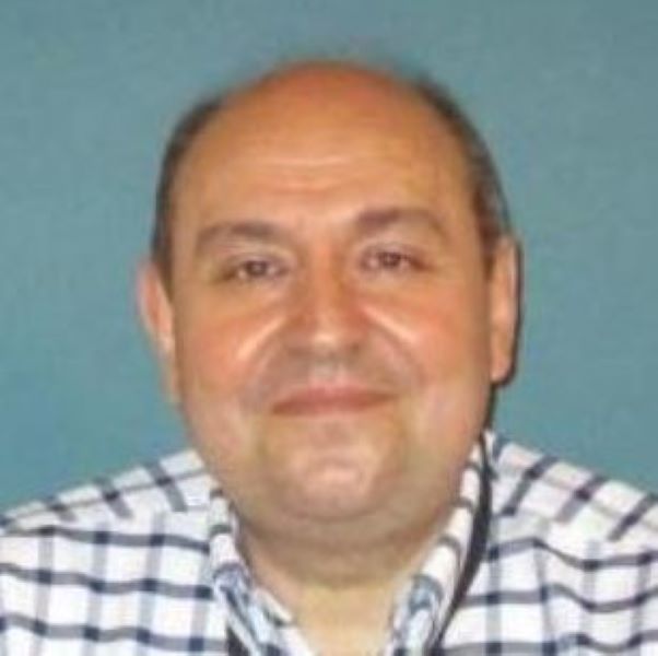 Dr John Naumovski